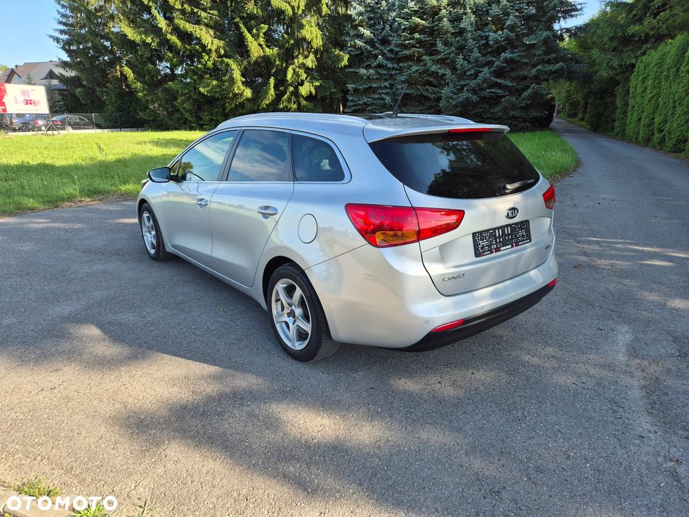 Kia Ceed - 15
