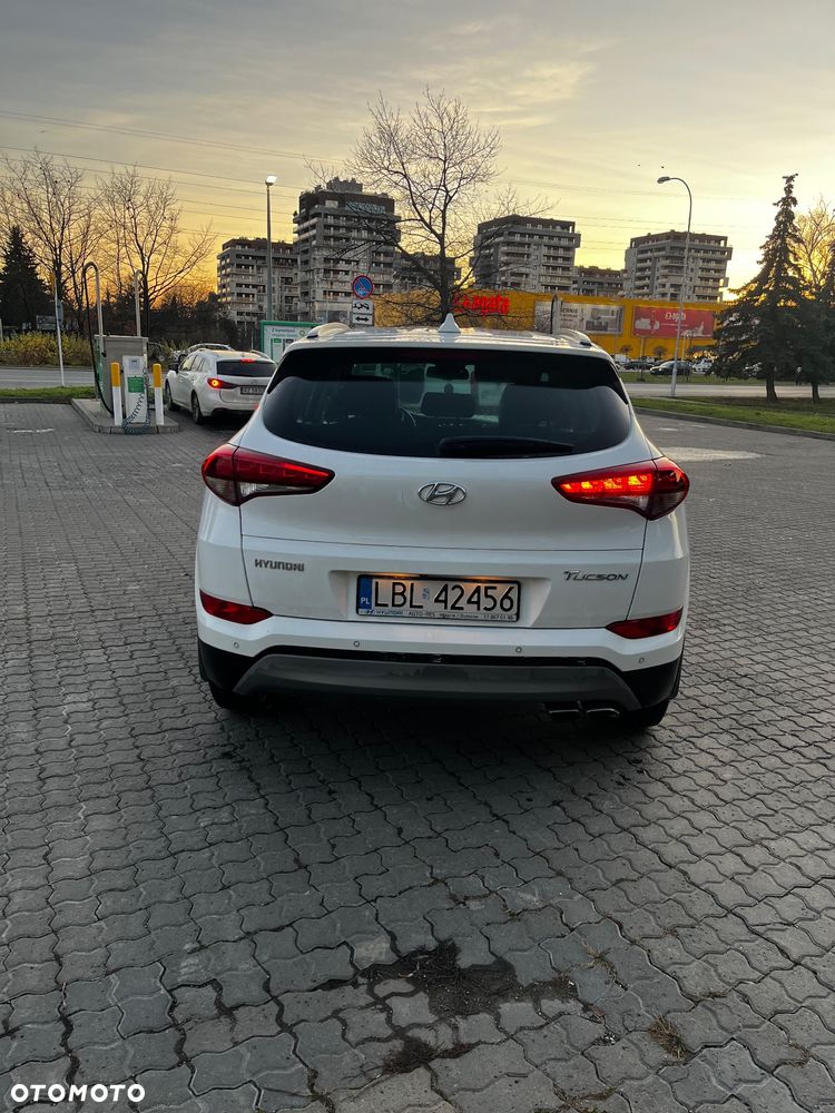 Hyundai Tucson 2.0 CRDI BlueDrive Comfort 2WD - 5