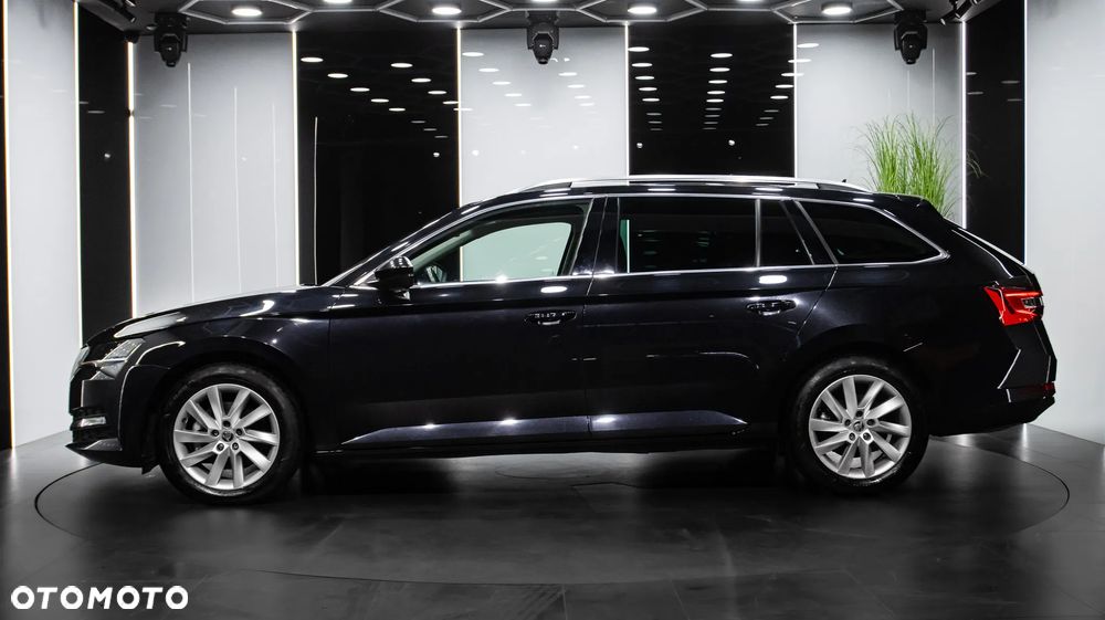 Skoda Superb 2.0 TDI SCR Style DSG - 4