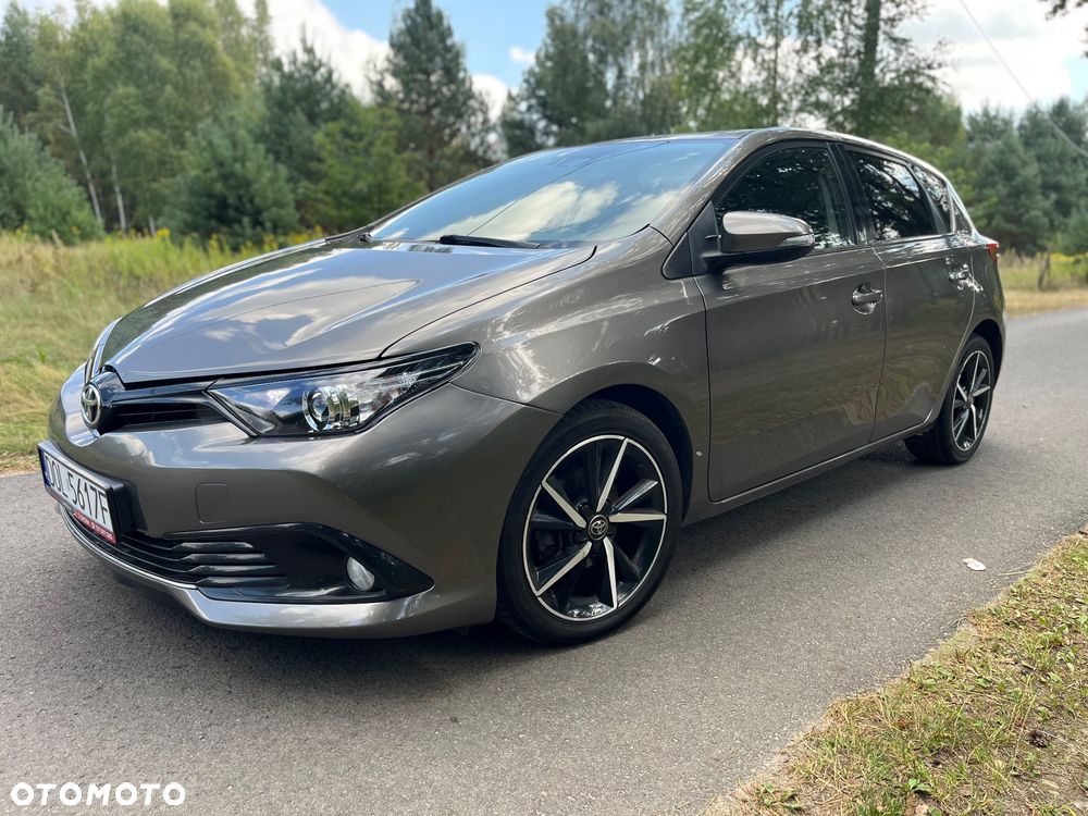 Toyota Auris 1.2 T Premium MS - 4