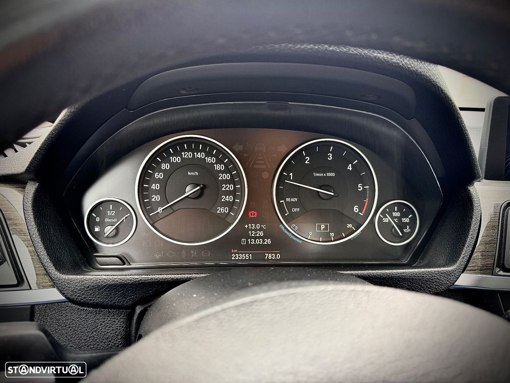 BMW 320 d Auto Line Modern - 13