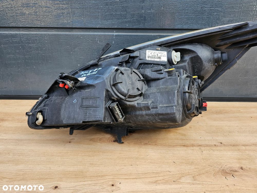 LAMPA PRAWA PRZEDNIA PRAWY PRZÓD SOCZEWKA OPEL MERIVA B 13253636 EUROPA ORYGINAŁ - 14