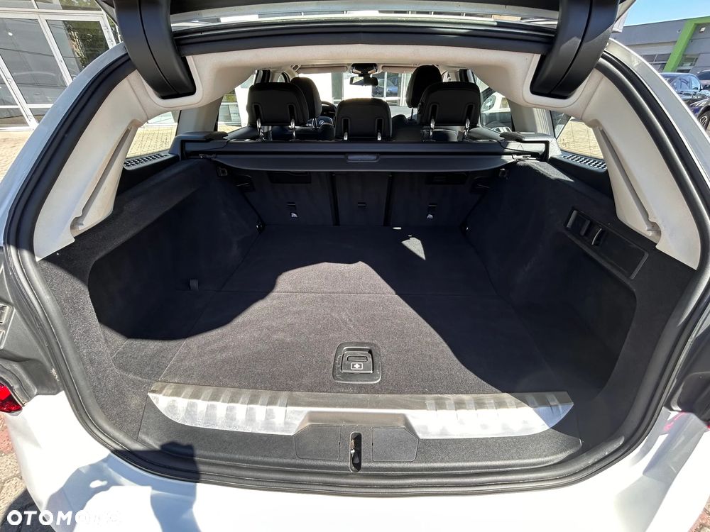 BMW Seria 3 320e xDrive Sport Line - 12