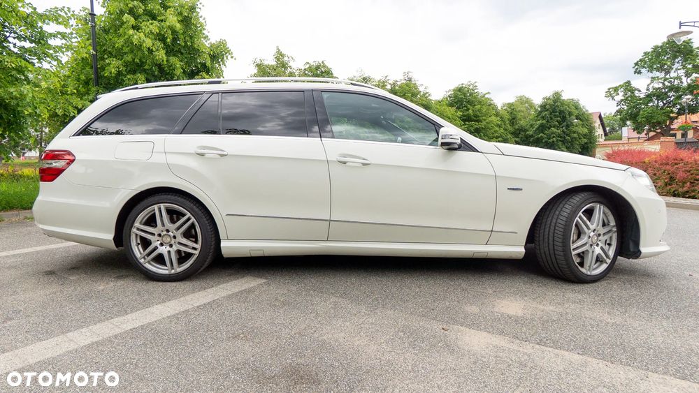 Mercedes-Benz Klasa E 500 BlueEFFICIENCY 7G-TRONIC Avantgarde - 13
