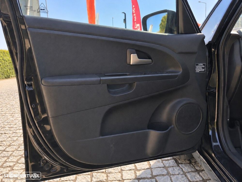 Kia Venga - 16