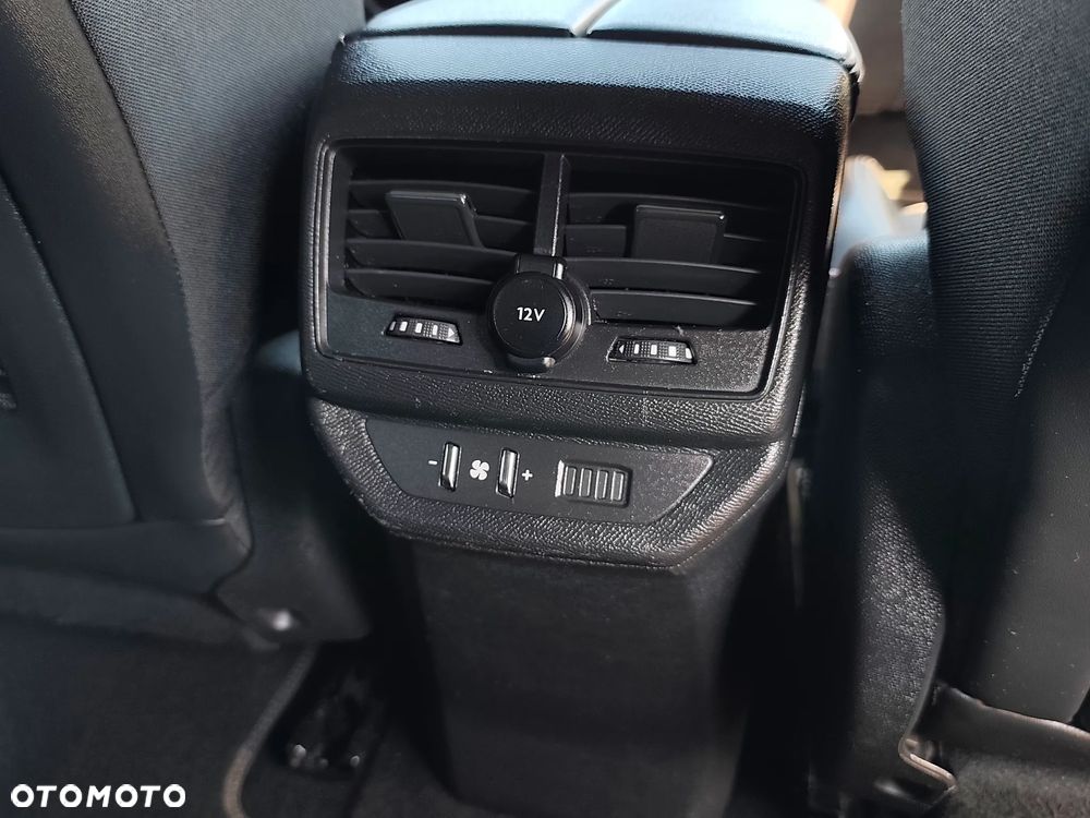 Peugeot 5008 BlueHDi 130 EAT8 GT - 32