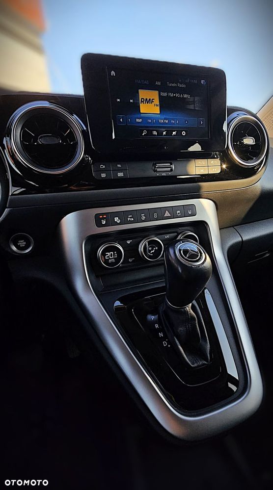 Mercedes-Benz Klasa T 180 d Progressive - 24