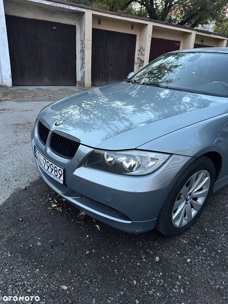 BMW Seria 3 318i - 8