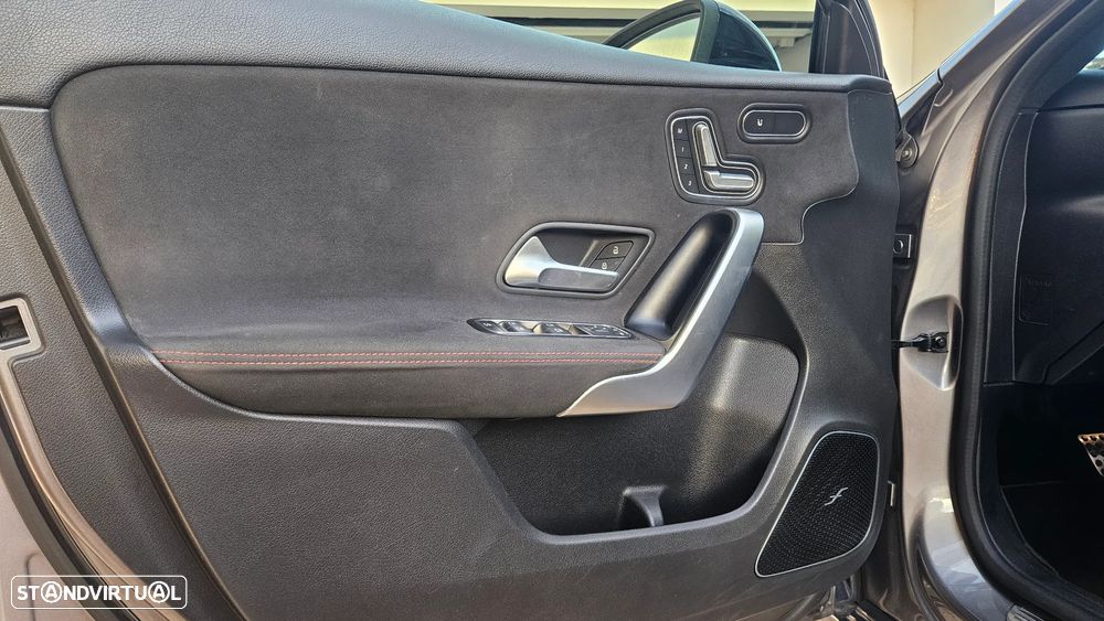 Mercedes-Benz A 180 d 7G-DCT AMG Line - 12