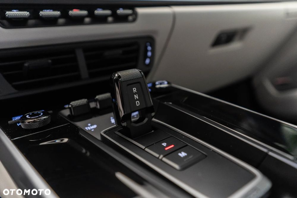 Porsche 911 Targa 4 GTS - 23