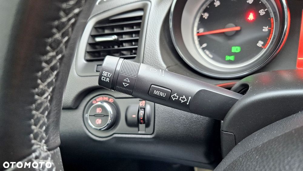 Opel Insignia 1.6 Turbo Sport - 13