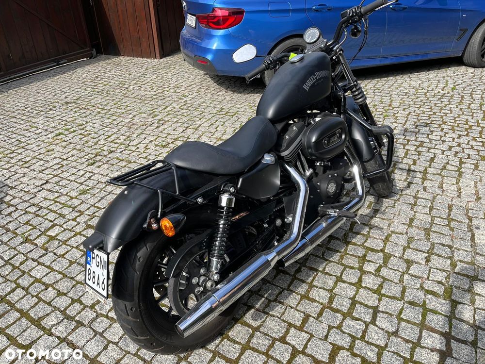 Harley-Davidson Sportster Iron 883 - 3