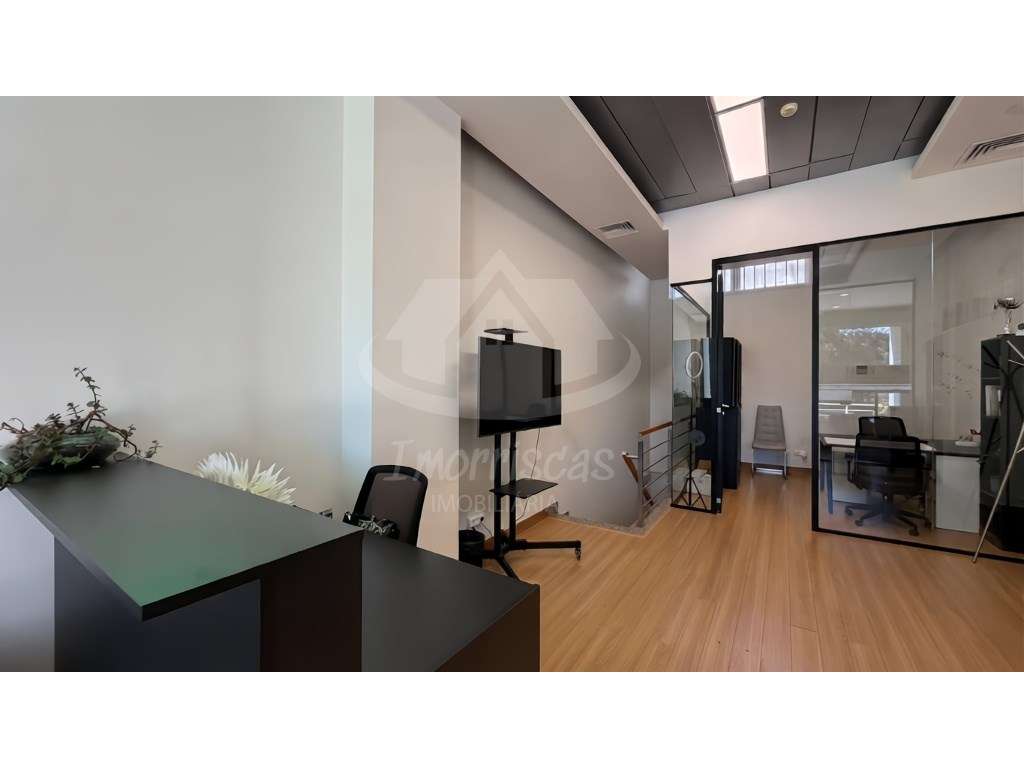 Loja com 2 pisos, 75 m² e duas arrecadações em Telheiras. - Grande imagem: 5/16
