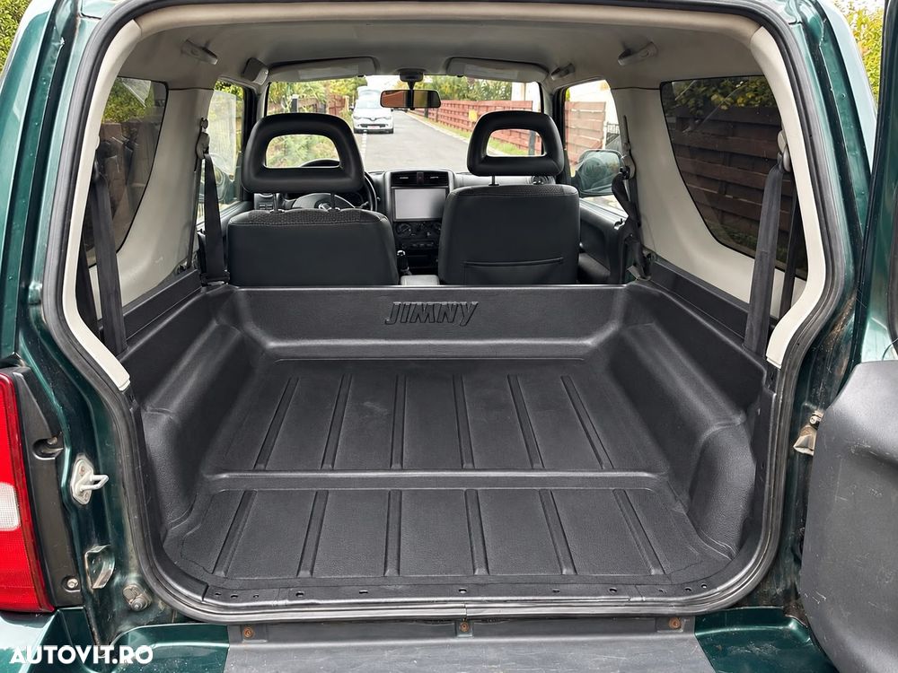 Suzuki Jimny 1.3 JLX - 11