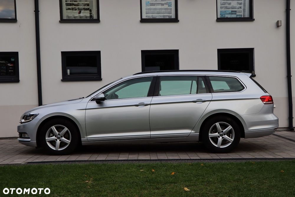 Volkswagen Passat 2.0 TDI SCR Comfortline DSG - 9