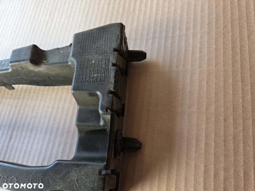 Ślizg mocowanie zderzaka lewy tył Citroen Berlingo IV - 2