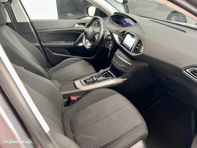 Peugeot 308 1.5 BlueHDi Active Pack EAT8 - 26