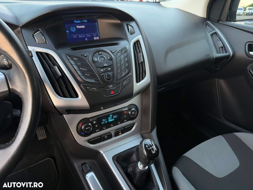 Ford Focus 1.6 TDCi DPF Champions Edition - 7