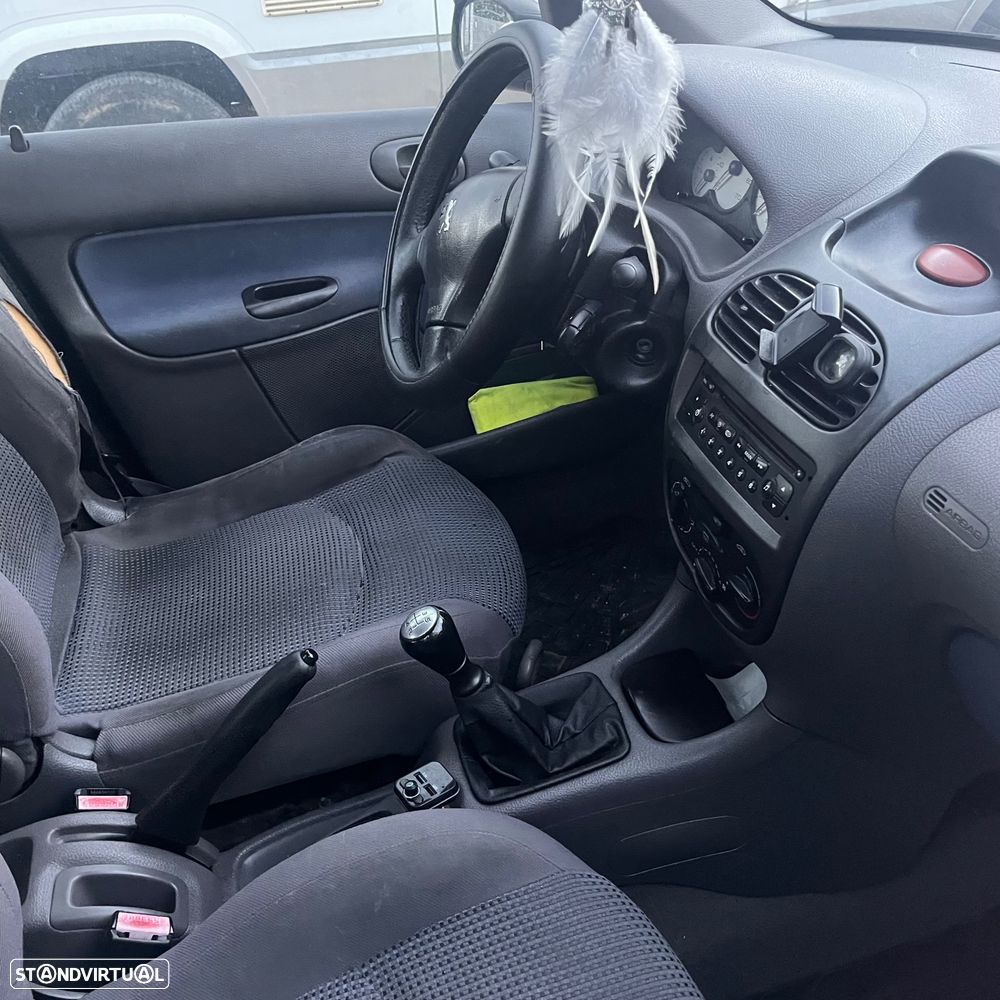 Peugeot 206 1.1 Color Line - 7