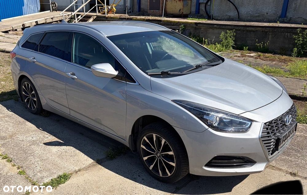 Hyundai i40 1.7 CRDi Comfort + - 2