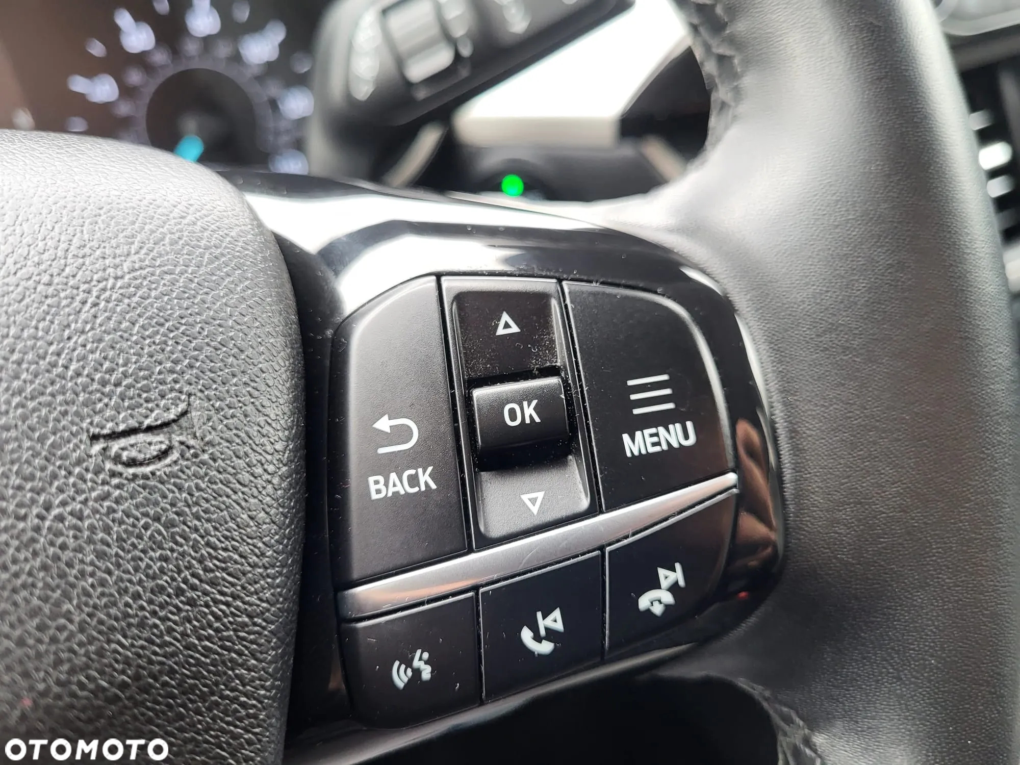 Ford Kuga - 22