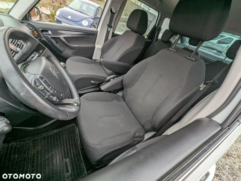 Citroën C4 Picasso - 10