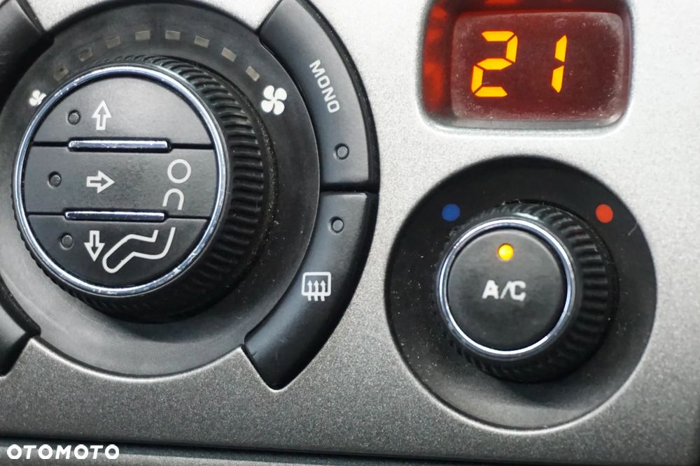 Peugeot 308 HDi FAP 110 Tendance - 37