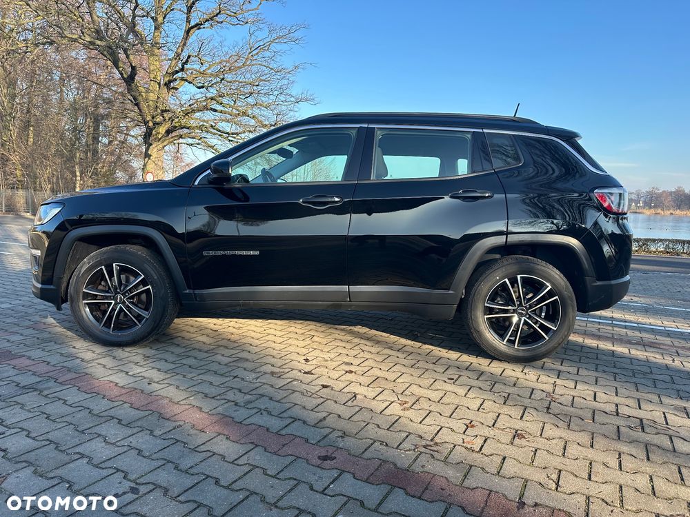 Jeep Compass - 11