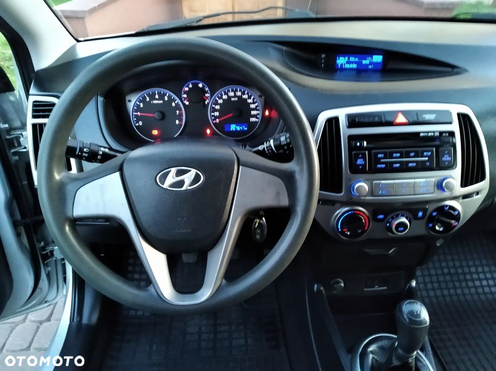 Hyundai i20 1.4 Comfort EU5 - 28