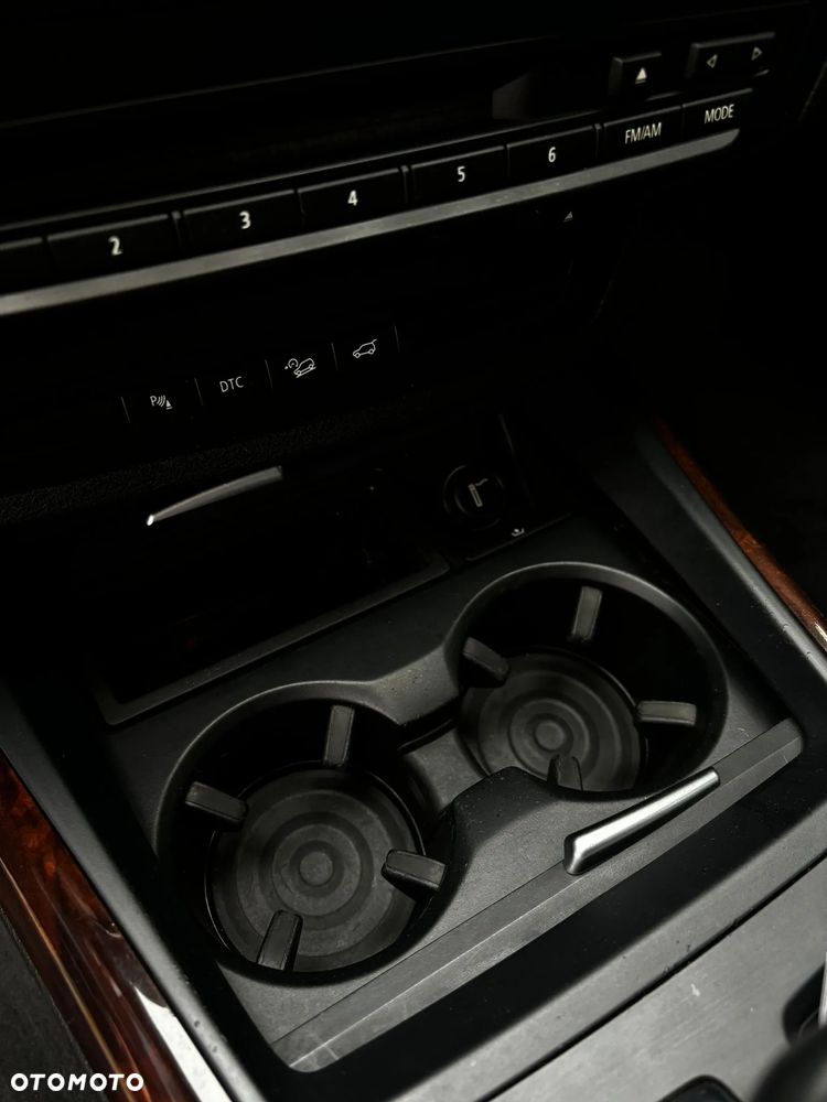 BMW X5 3.0si - 32
