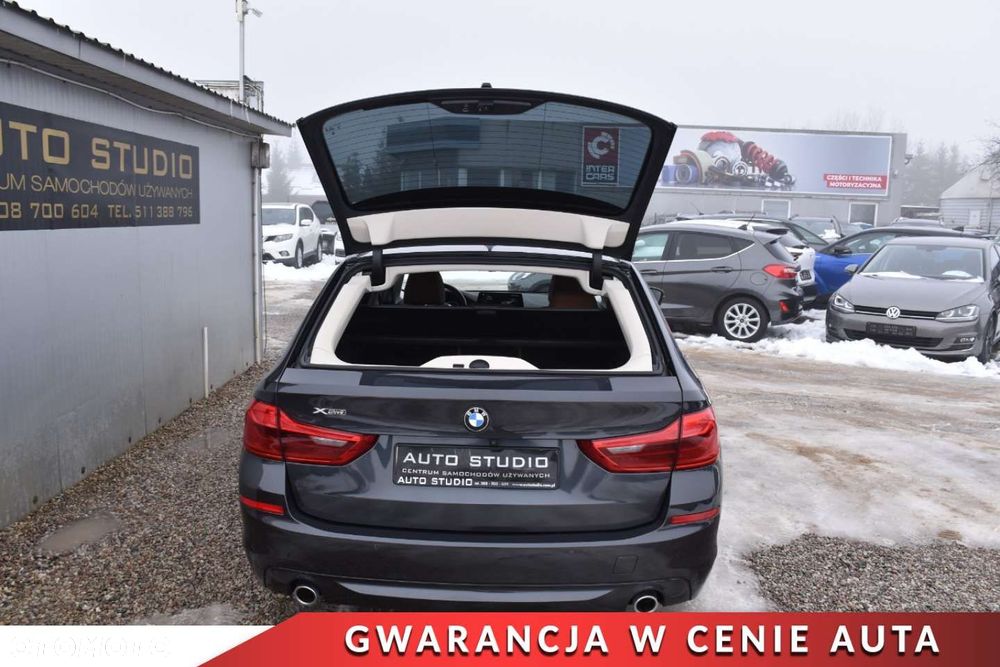 BMW Seria 5 520d xDrive Luxury Line sport - 33