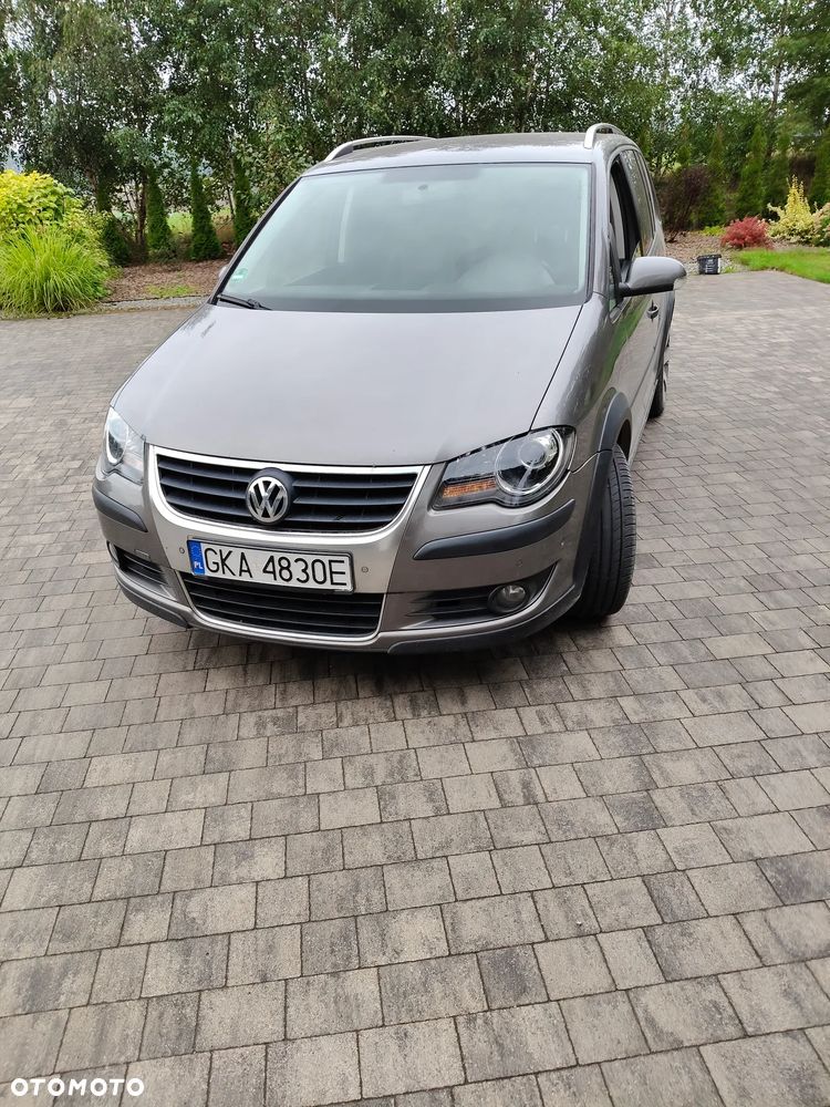 Volkswagen Touran 2.0 TDI DPF Cross - 8