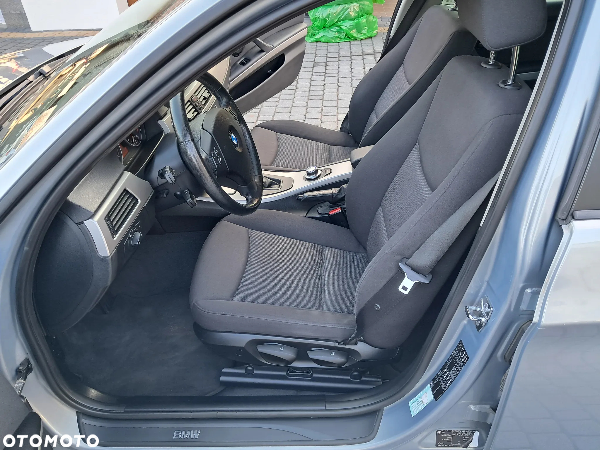 BMW Seria 3 - 16