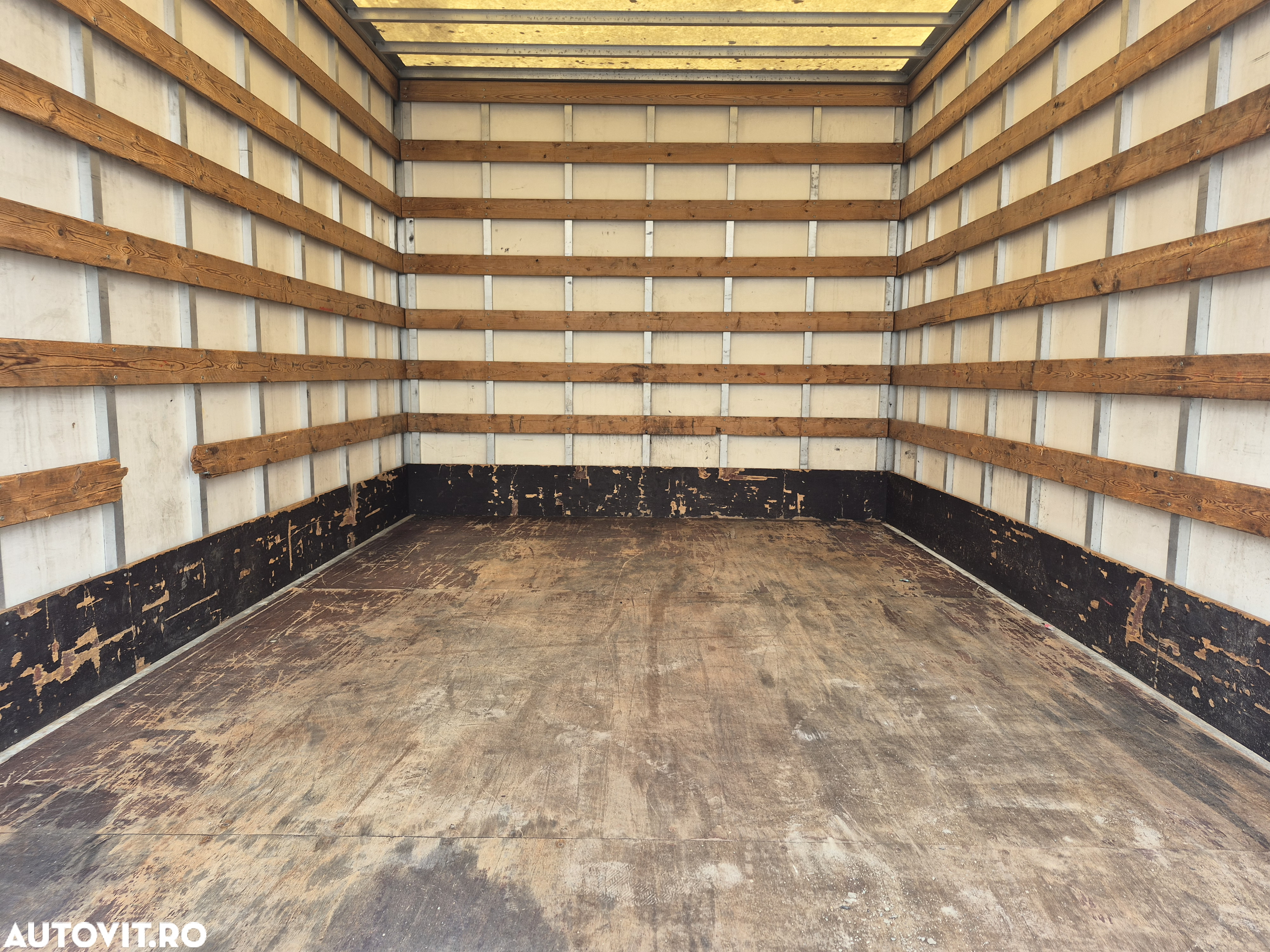 Mercedes-Benz Sprinter 416 - 11