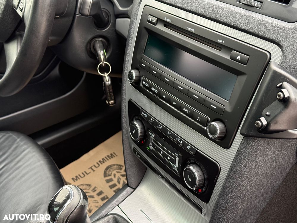 Skoda Octavia 2.0 TDI DPF Ambition - 6