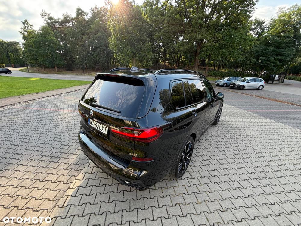 BMW X7 xDrive40d mHEV - 33