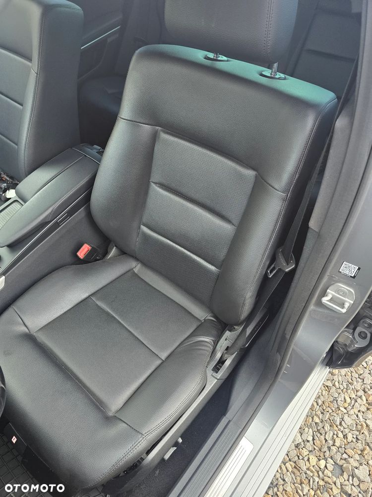 Mercedes-Benz Klasa E 220 CDI Automatik Elegance - 24