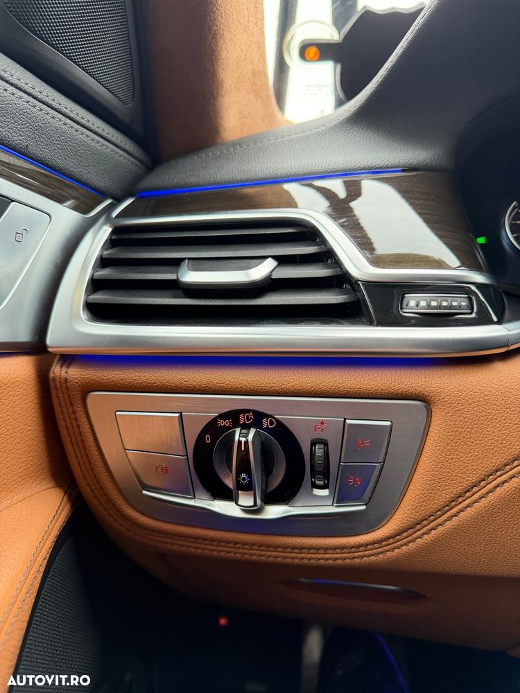 BMW Seria 7 - 22
