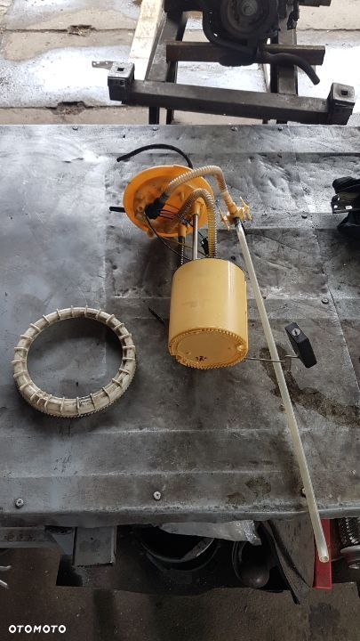 Pompa paliwa zbiornik Audi 2.7 3.0 TDI 4F0 919 050A - 1