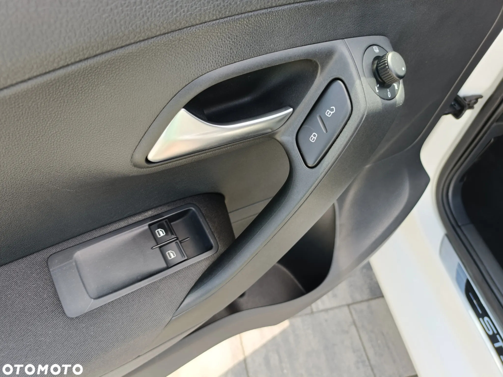 Volkswagen Polo - 11