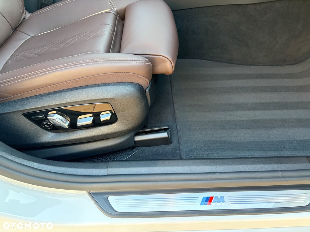 BMW Seria 6 640i xDrive Edycja M Sport - 12