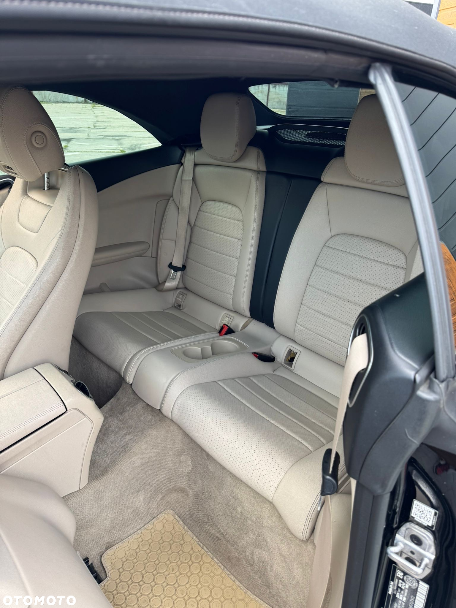 Mercedes-Benz Klasa C 300 Cabrio 9G-TRONIC AMG Line - 12