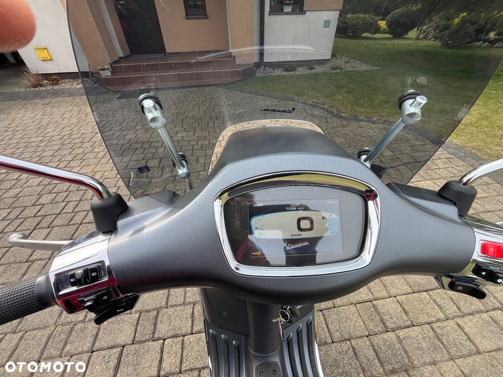 Piaggio Vespa - 16
