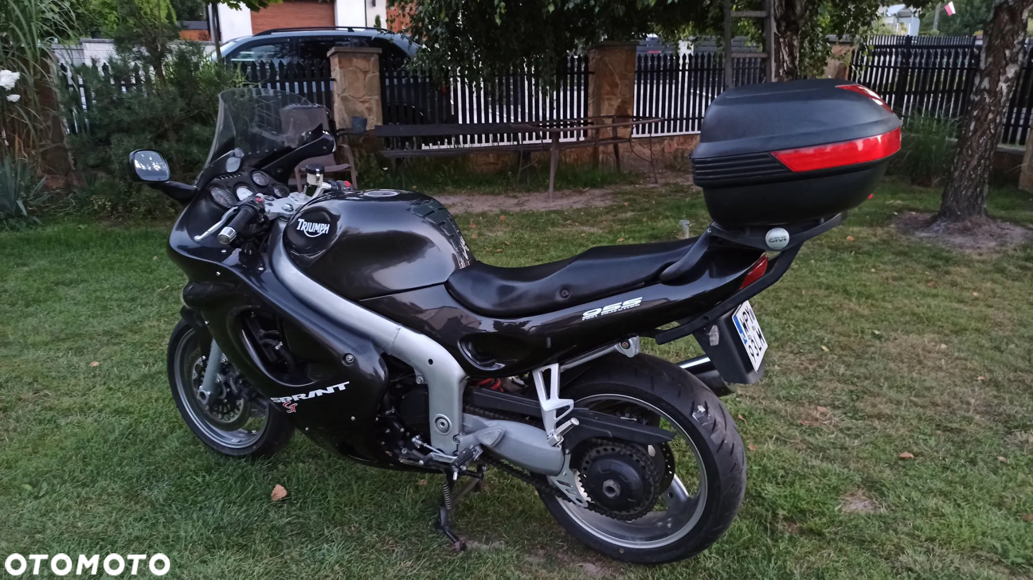 Triumph Sprint - 18