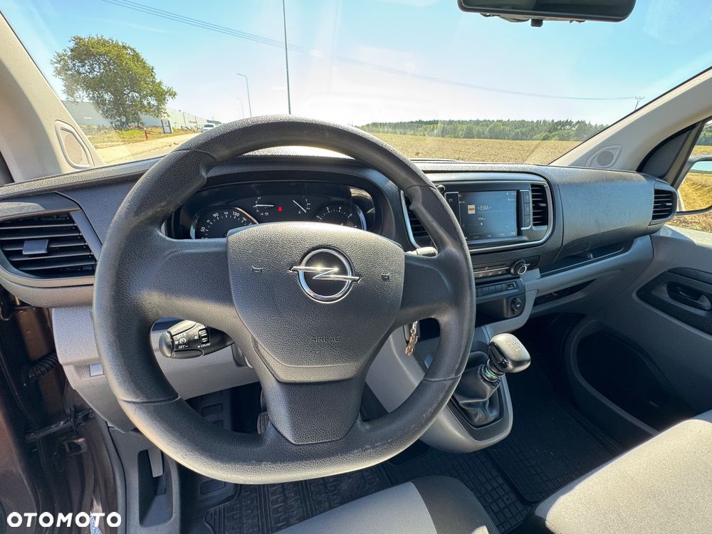 Opel Vivaro - 17