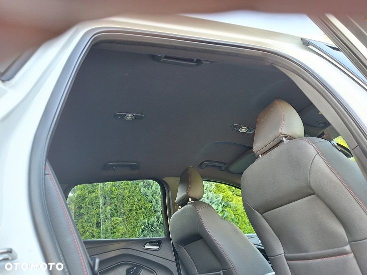Ford Kuga 2.0 TDCi 2x4 ST-Line - 20