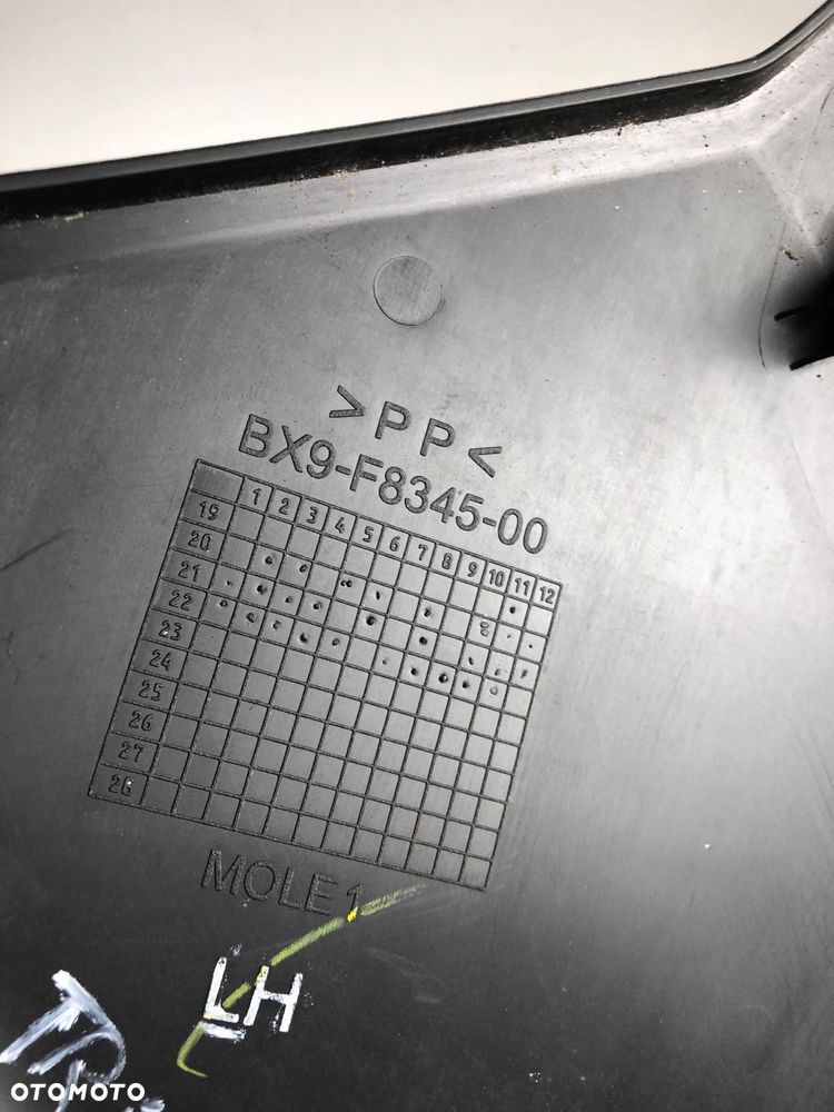 Yamaha Tricity 300 20- Lewy Bok Osłona Owiewka Wypełnienie - 8