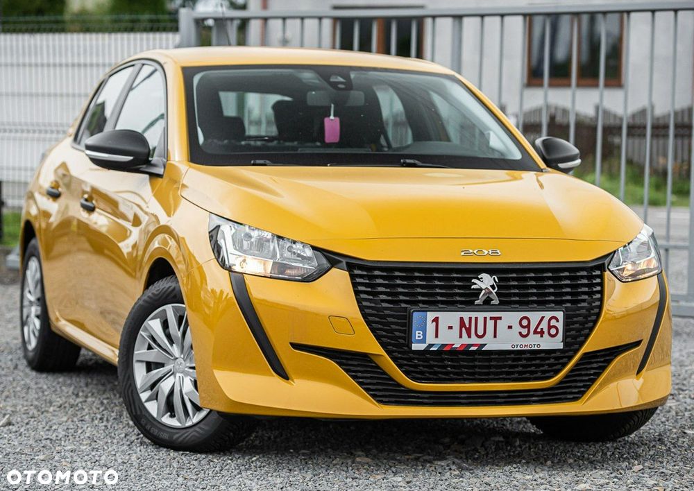 Peugeot 208 - 1