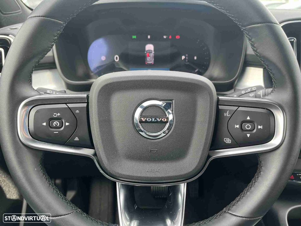 Volvo XC 40 2.0 B3 Plus Dark - 8