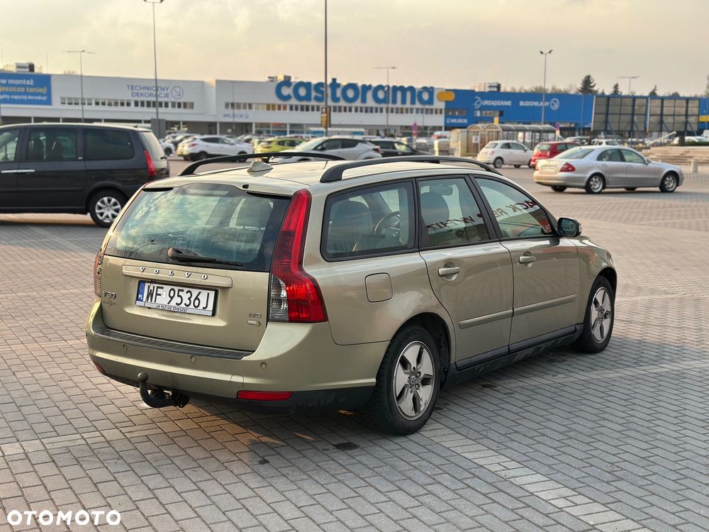 Volvo V50 1.6D DPF DRIVe - 8